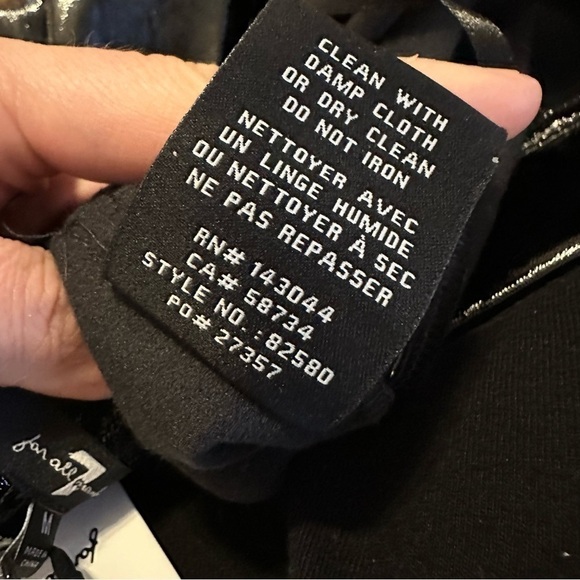 NWT 7 For All Mankind Shiny Faux Leather Wide Crop Leg Flare black pants M - Picture 2 of 8